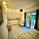 Bialy Lotos - Cisza I Natura Blisko Plazy I Centrum Ferienhaus *