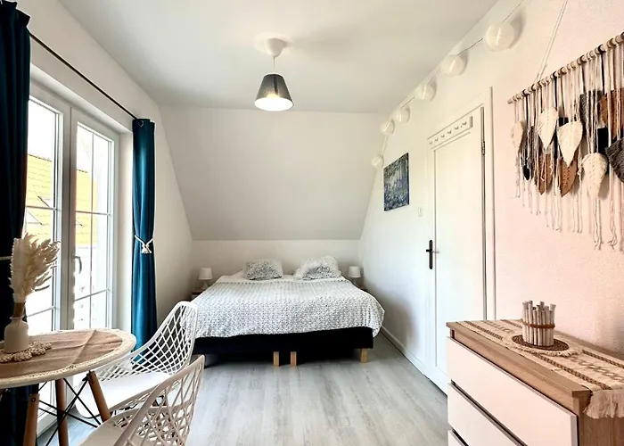 Semesterbostad Bialy Lotos - Cisza I Natura Blisko Plazy I Centrum